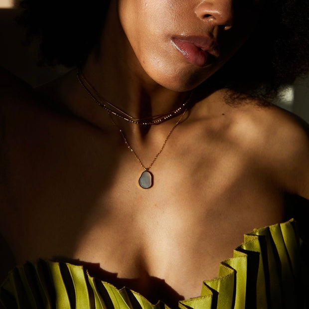 HALLIE SHELL PENDANT NECKLACE