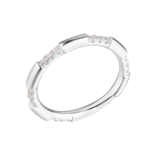 Layana Fine Band Ring